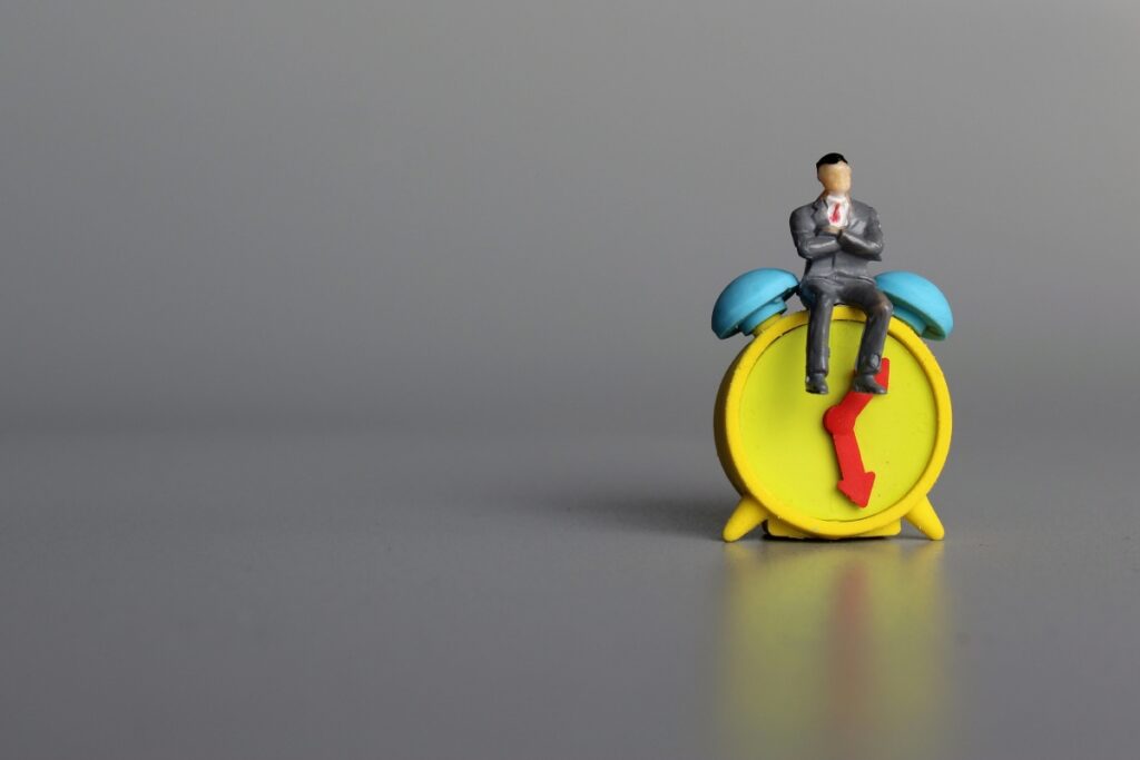 Etat czy samozatrudnienie: Wady, zalety i różnice w podatkach